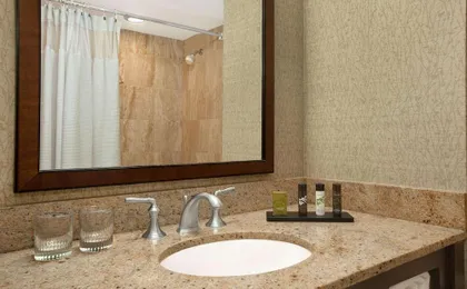 Embassy Suites by Hilton Kansas City Overland Park