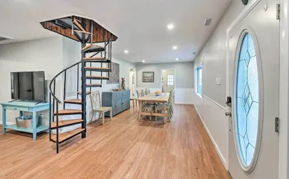 Coastal Brigantine Cottage: Walk to Beaches