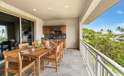Close to Beaches & Restaurants - Spacious Townhome - Concierge Incl- Vrkcv