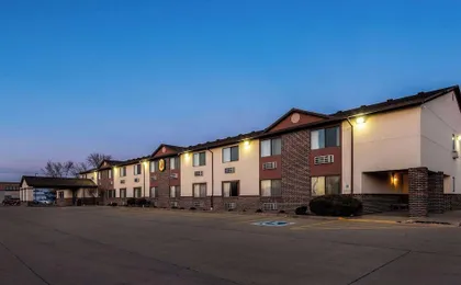 Super 8 by Wyndham Oelwein