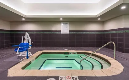 Holiday Inn Express & Suites Norman