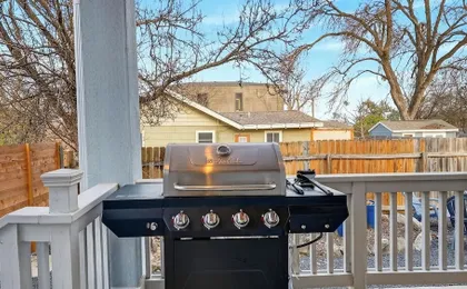 Chestnut Ember by Avantstay Indoor-outdoor Living + Firepit + Balcony + Near Downtown Austin Hotspots