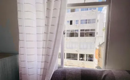 Quarto, Sala, Cozinha E Banheiro - 2 Minutos Da Praia Do Porto Da Barra - Ar Condicionado