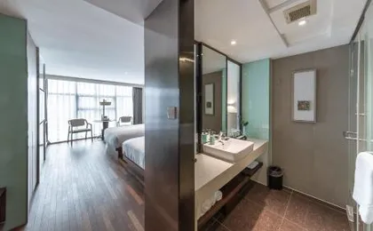 Pagoda Hotel Hangzhou West Lake Wulin - City Center and Family Friendly
