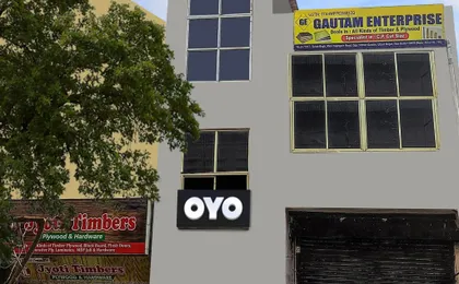 OYO Flagship 70036 Hotel Small Town