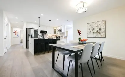 Marbella Lane - Exquisite Home 3BR