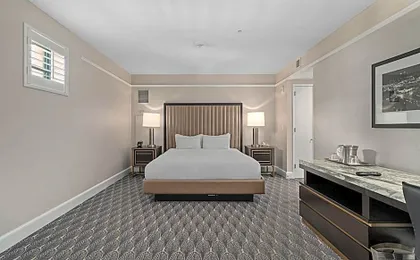 Hilton President Kansas City