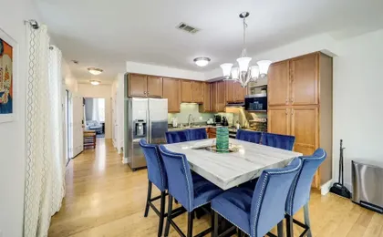Queen City Charm Near University & Hospitals!
