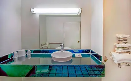Motel 6-Grand Rivers, KY