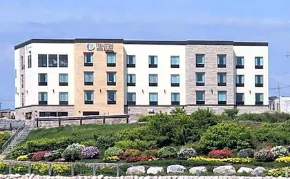 Cobblestone Hotel and Suites Two Rivers