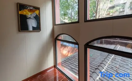 Chongqing Nanbin Road Yangtze River Cableway Opening Port Courtyard High-end Mansion