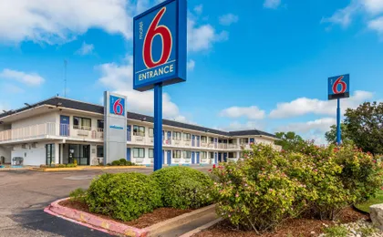 Motel 6 Bellmead, TX - Waco