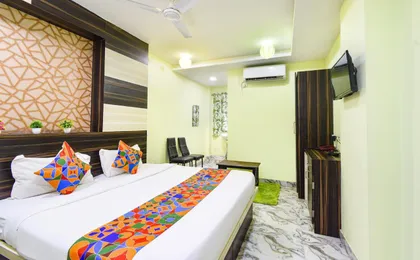 Itsy Hotels Galaxy Park