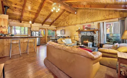 Pine Cone Cottage #2191
