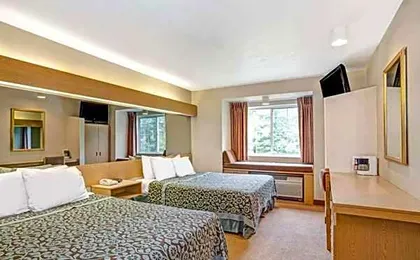 Sturbridge Hotel