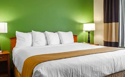 Quality Inn Bolingbrook I-55