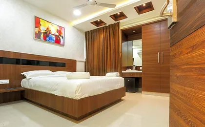 Hotel SRR Grand