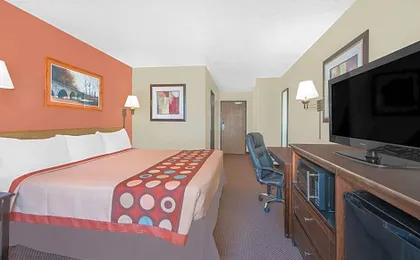 Super 8 by Wyndham Ottumwa