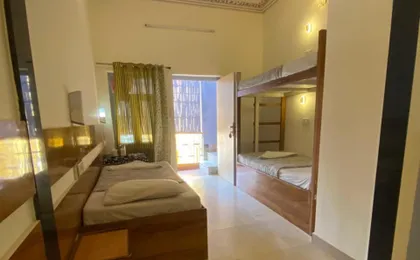 Chitra Katha Hotel