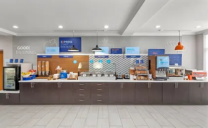 Holiday Inn Express Hotel & Suites Palm Bay By IHG