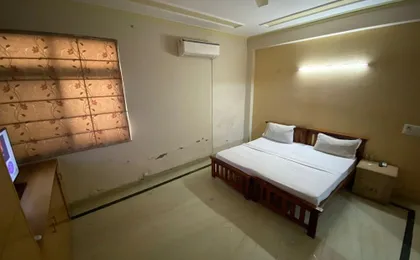 Gobravo-3bhk Near Airport & Cyber Hub