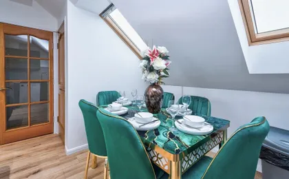 Stylish Dagenham Flat Easy Central London Access