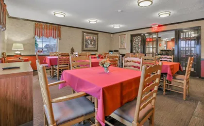 Red Roof Inn Uhrichsville