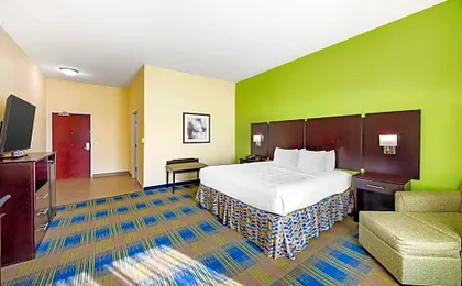 Best Western Plus Pratt