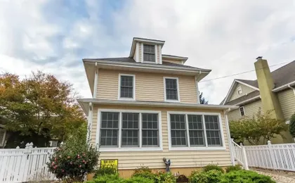 Delaware Avenue 32A