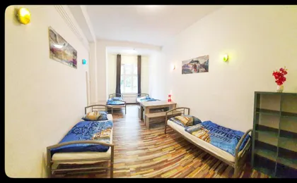 Hostel 199