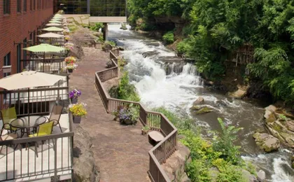 Sheraton Suites Akron/Cuyahoga Falls