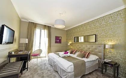 Hôtel Le Royal Promenade des Anglais