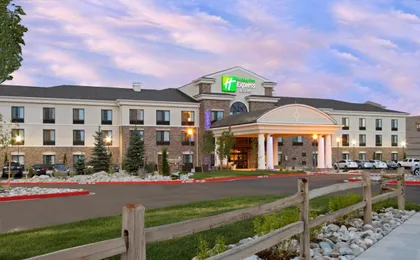 Holiday Inn Express Hotel & Suites Colorado Springs - First & Main