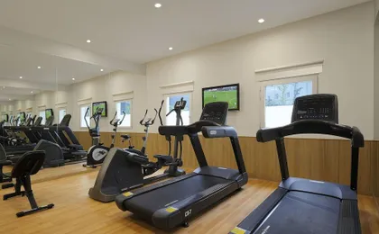 Holiday Inn Express Hyderabad Banjara Hills by Ihg