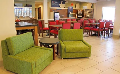 Holiday Inn Express Osage Beach - Lake of the Ozarks By IHG