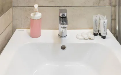 Spacious Studio Near City Center
