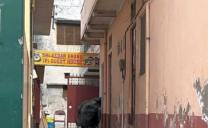 SRI KEDAR KHAND PAYING GUEST HOUSE