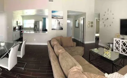 Parsley · New! Luxury, Near Disney & Universal. Sleep 9