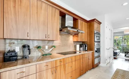 NEW 3-story Townhome With Pool Room Expansive Balcony Seconds Away From Las Olas