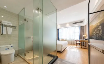 Huace American Hotel (Shenzhen Longgang Shuanglong Subway Station)
