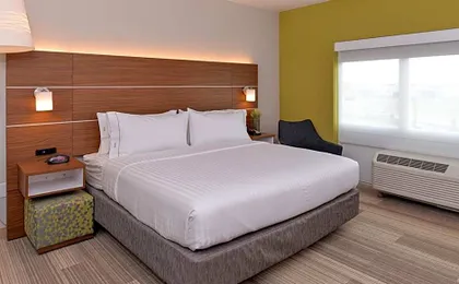 Holiday Inn Express & Suites West Melbourne By IHG