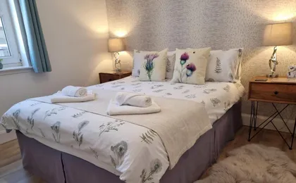 Heart of Inverness-City Apartment