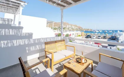 Sea Side Apartments in Ornos Beach