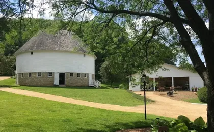 Round Barn Farm B & B Event Center