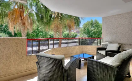 Luxury Flat with Balcony - City Center Cannes
