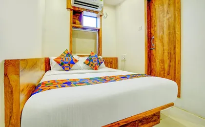 Fabhotel Indore Palace