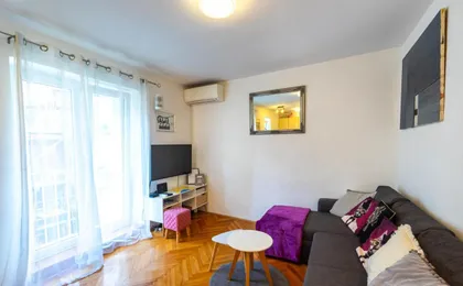 Apartment Dumaneo Art - Two Bedroom Apartment
