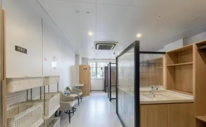 Gondola Taikoo Hotel