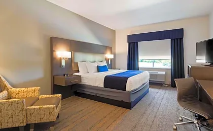 Best Western Plus Roland Inn & Suites