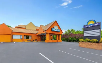 Days Inn by Wyndham Knoxville East